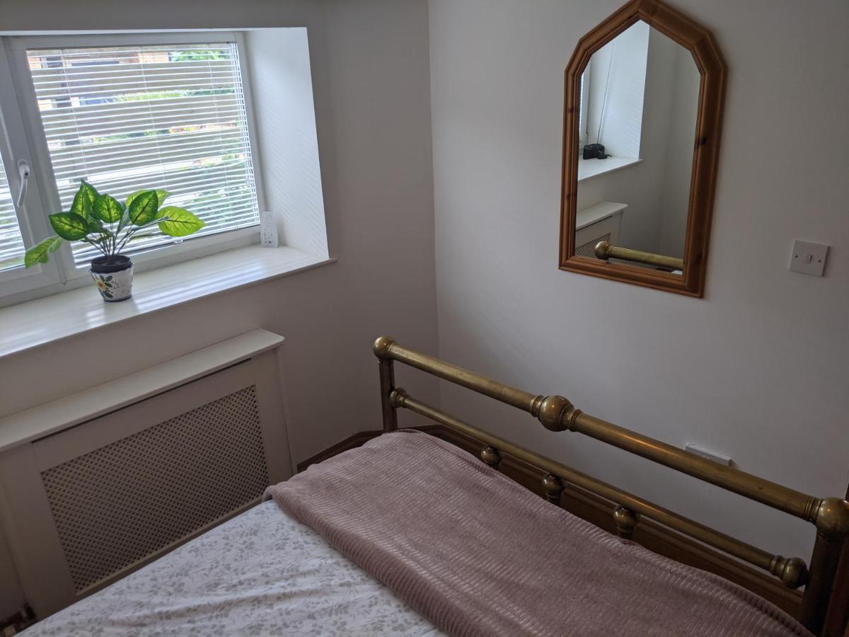 Апартаменты Whitby House Retreat Sleeps 12 Sleights Экстерьер фото
